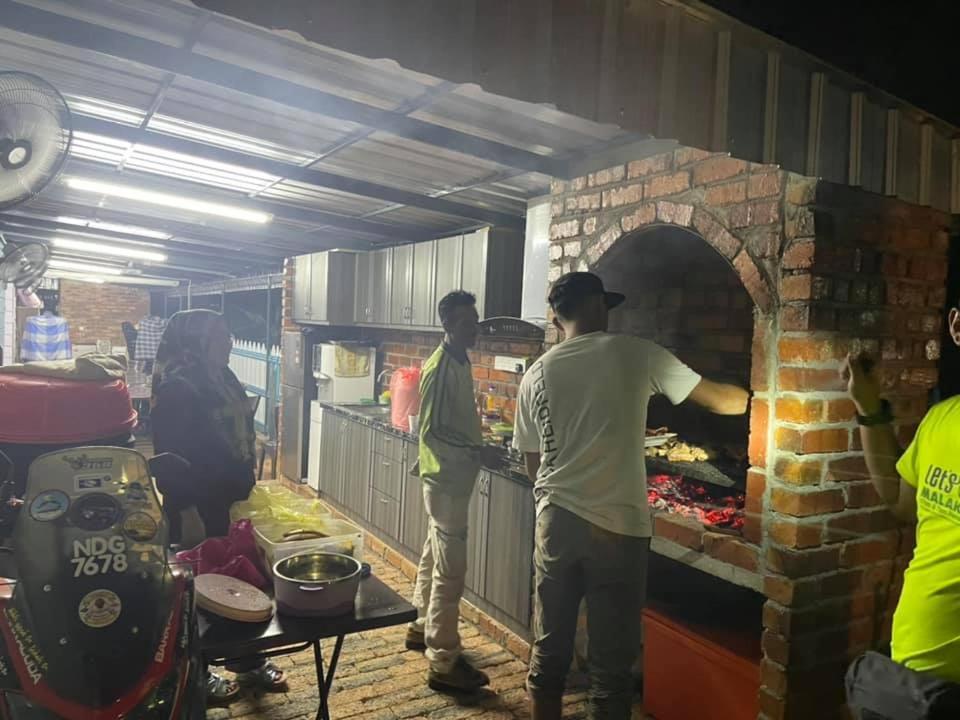 Branda Kampung Sumpitan Lenggong Tiada Sungai Hotel Kampong Ulu Jepai Exterior photo